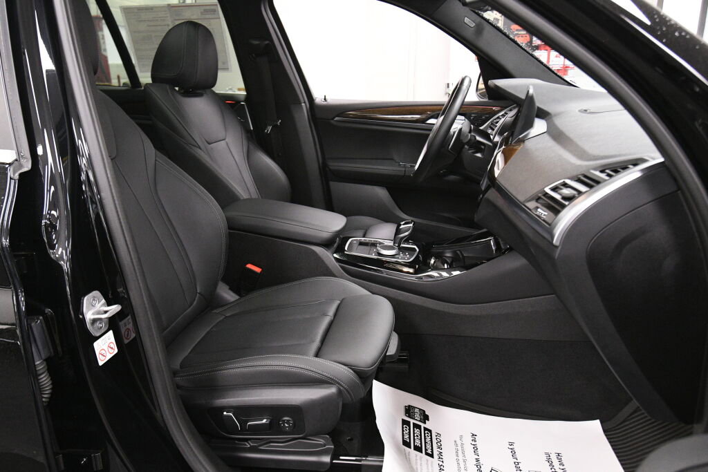 Used 2024 BMW X3 xDrive30i w/ Premium Package w/ZPA image 29