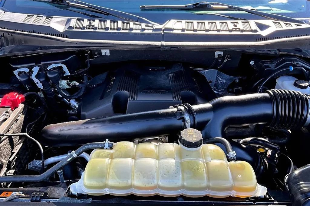 Used 2020 Ford F150 Platinum w/ Equipment Group 701A Luxury AWD/4WD image 30