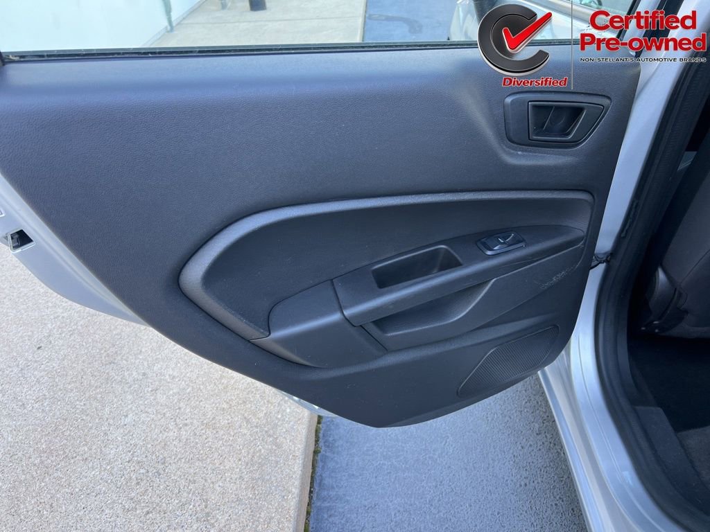 Used 2019 Ford Fiesta SE FWD image 30
