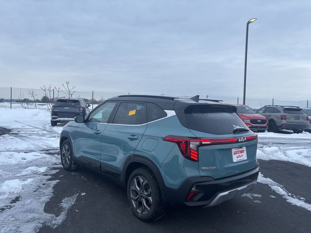 Certified 2024 Kia Seltos S image 5