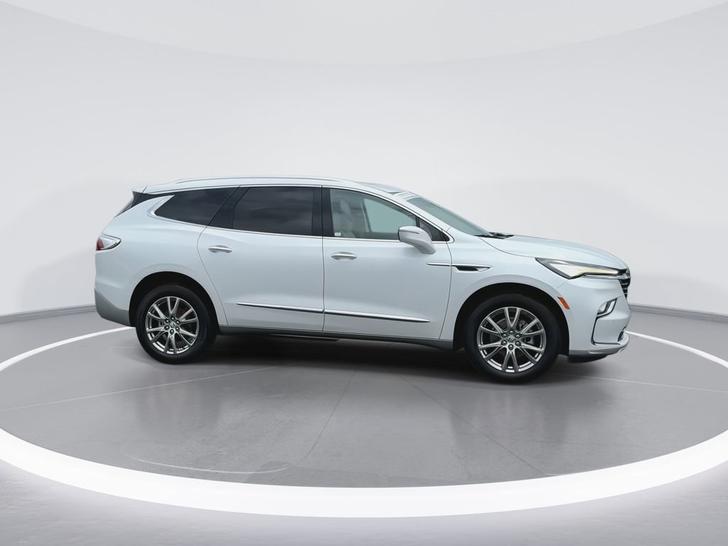 Used 2023 Buick Enclave Essence w/ Experience Buick Package AWD/4WD image 9