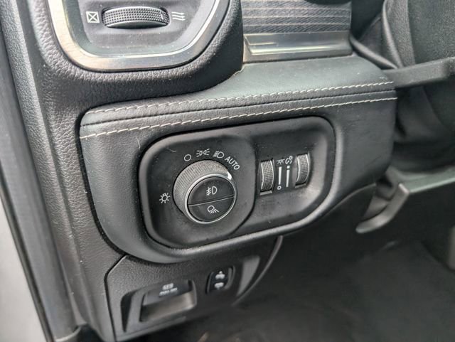 Used 2019 RAM 1500 Limited image 18