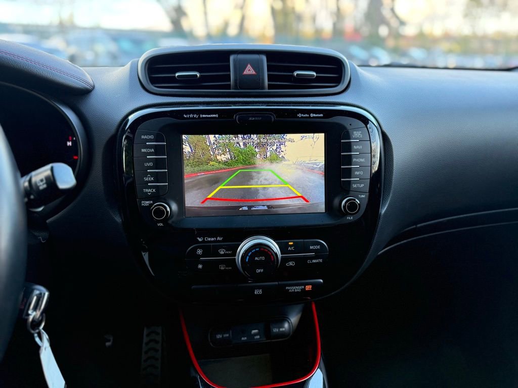 Used 2016 Kia Soul + w/ Tarmac Special Edition FWD image 34