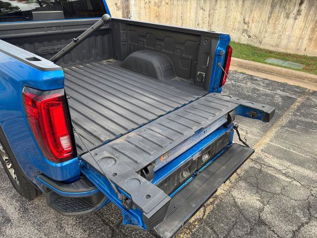 Used 2023 GMC Sierra 1500 AT4 w/ Technology Package AWD/4WD image 17