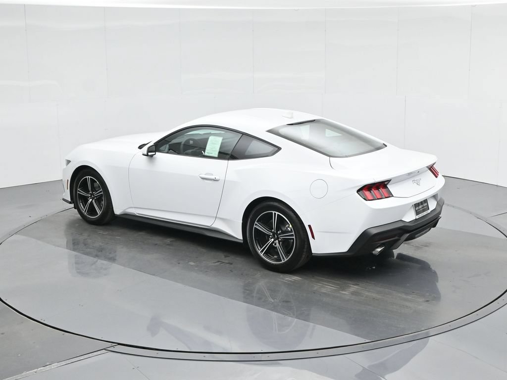 Used 2025 Ford Mustang Coupe RWD image 39