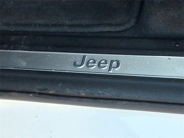 Used 2022 Jeep Grand Cherokee Overland w/ Luxury Tech Group IV image 16