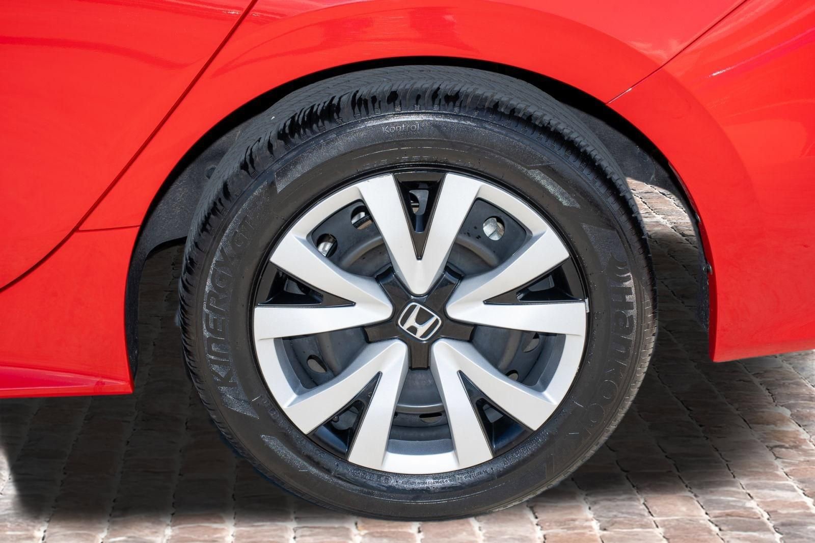 Certified 2025 Honda Civic LX image 40