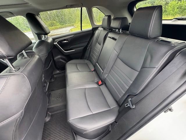 Used 2022 Toyota RAV4 XLE Premium AWD/4WD image 14