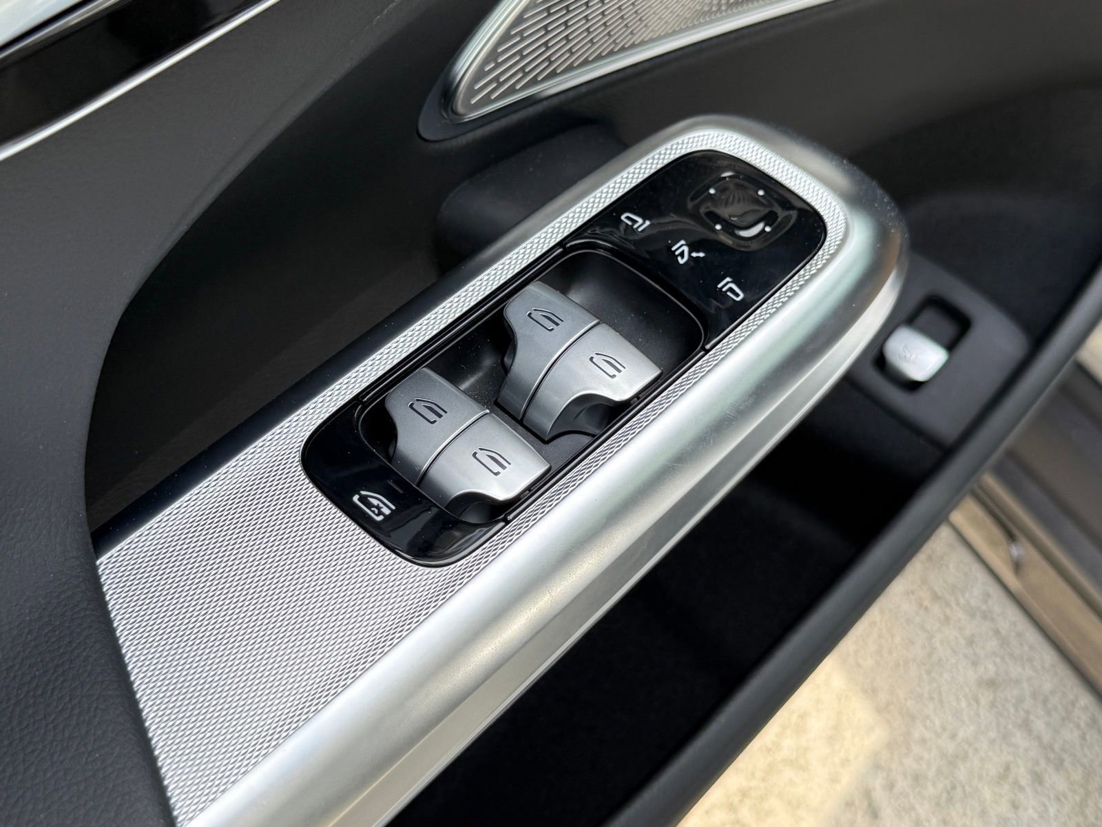 New 2026 Mercedes-Benz E 450 4MATIC All-Terrain Wagon image 20