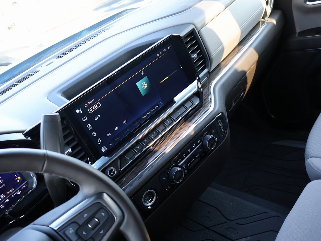 Used 2023 Chevrolet Silverado 1500 LT w/ Z71 Off-Road Package image 18