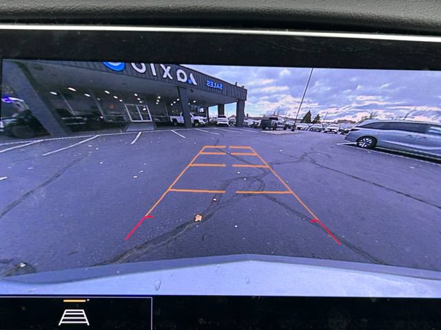 Used 2022 Cadillac XT4 Premium Luxury w/ Safety Alert Package AWD/4WD image 14
