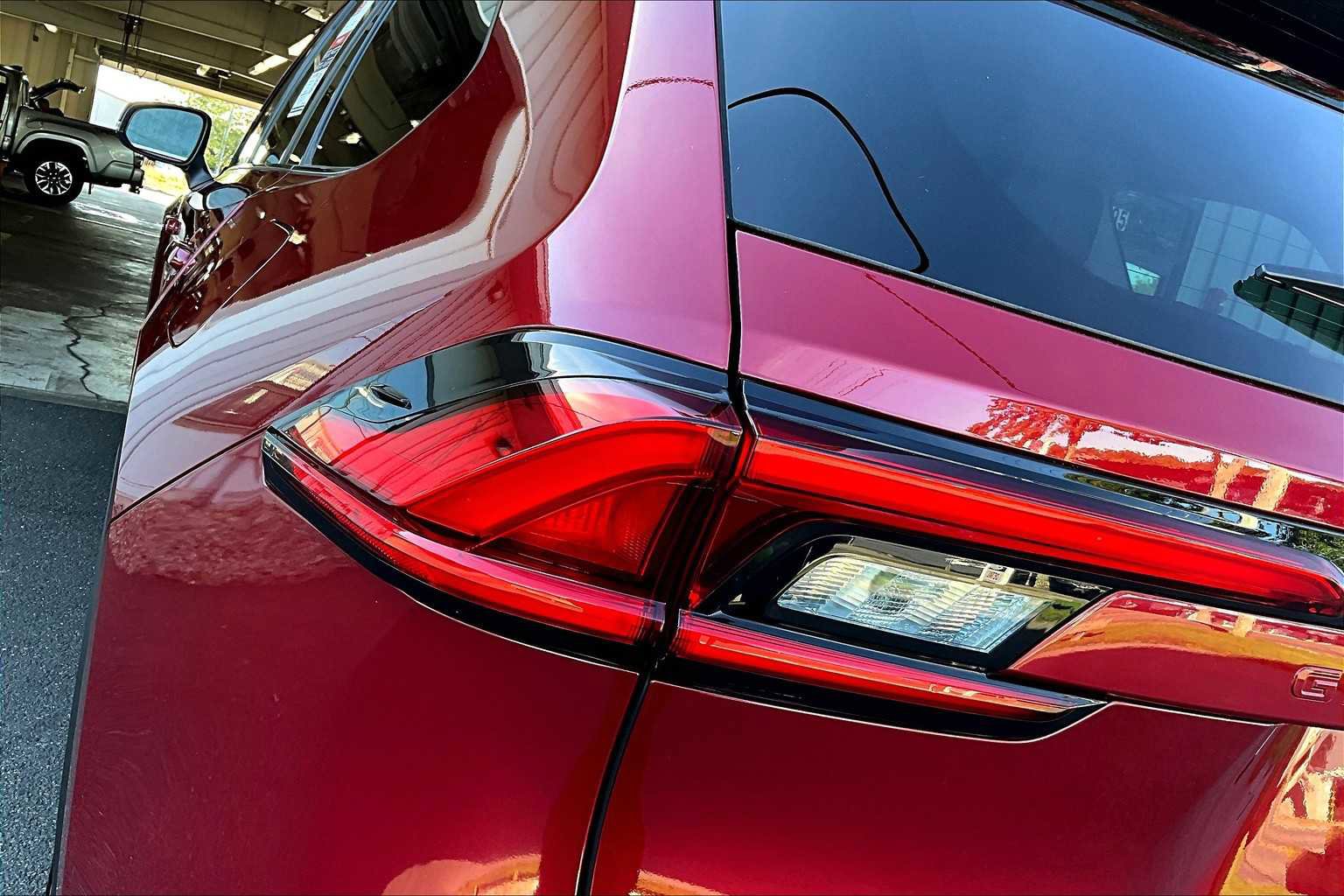 Used 2024 Toyota Grand Highlander Limited image 26