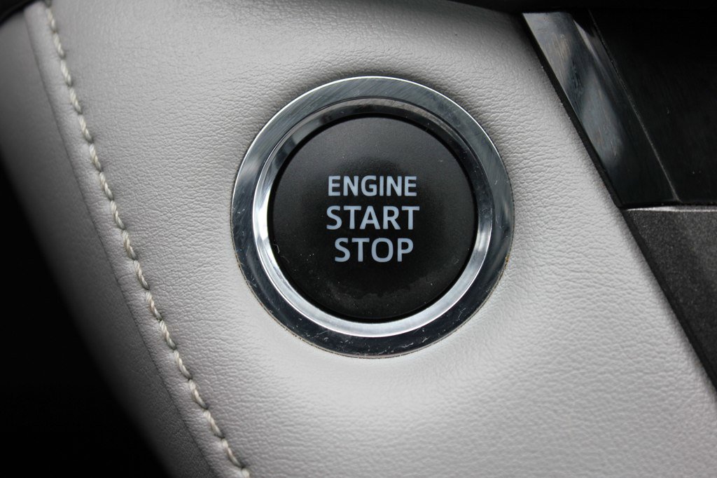 Used 2013 Toyota RAV4 Limited AWD/4WD image 19