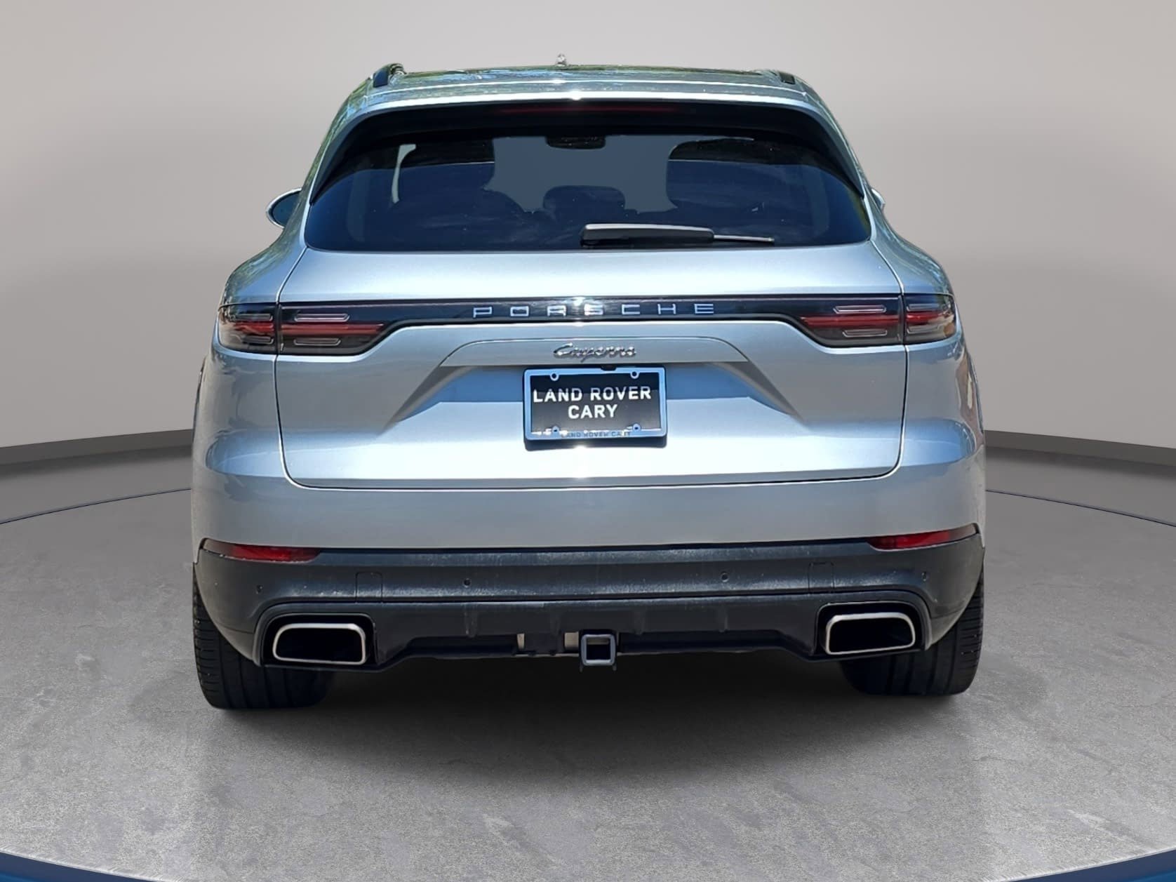 Used 2020 Porsche Cayenne AWD/4WD image 6