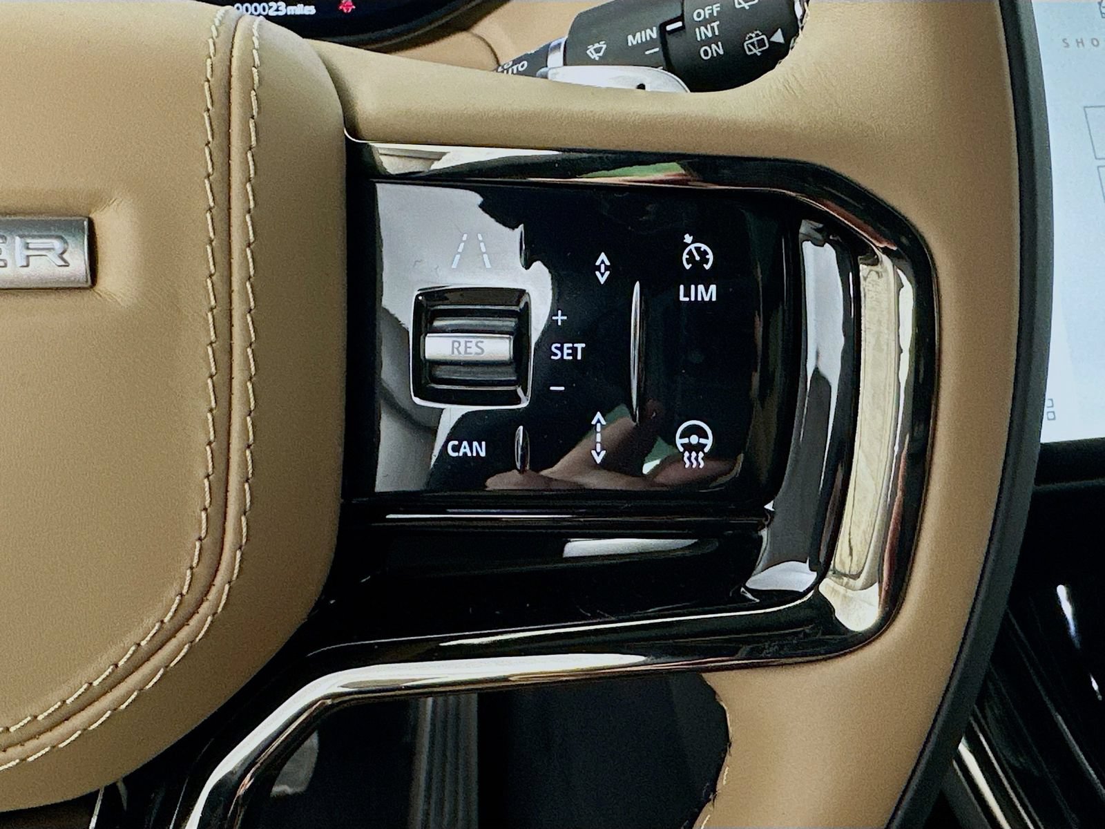New 2026 Land Rover Range Rover Sport Dynamic SE AWD/4WD image 19