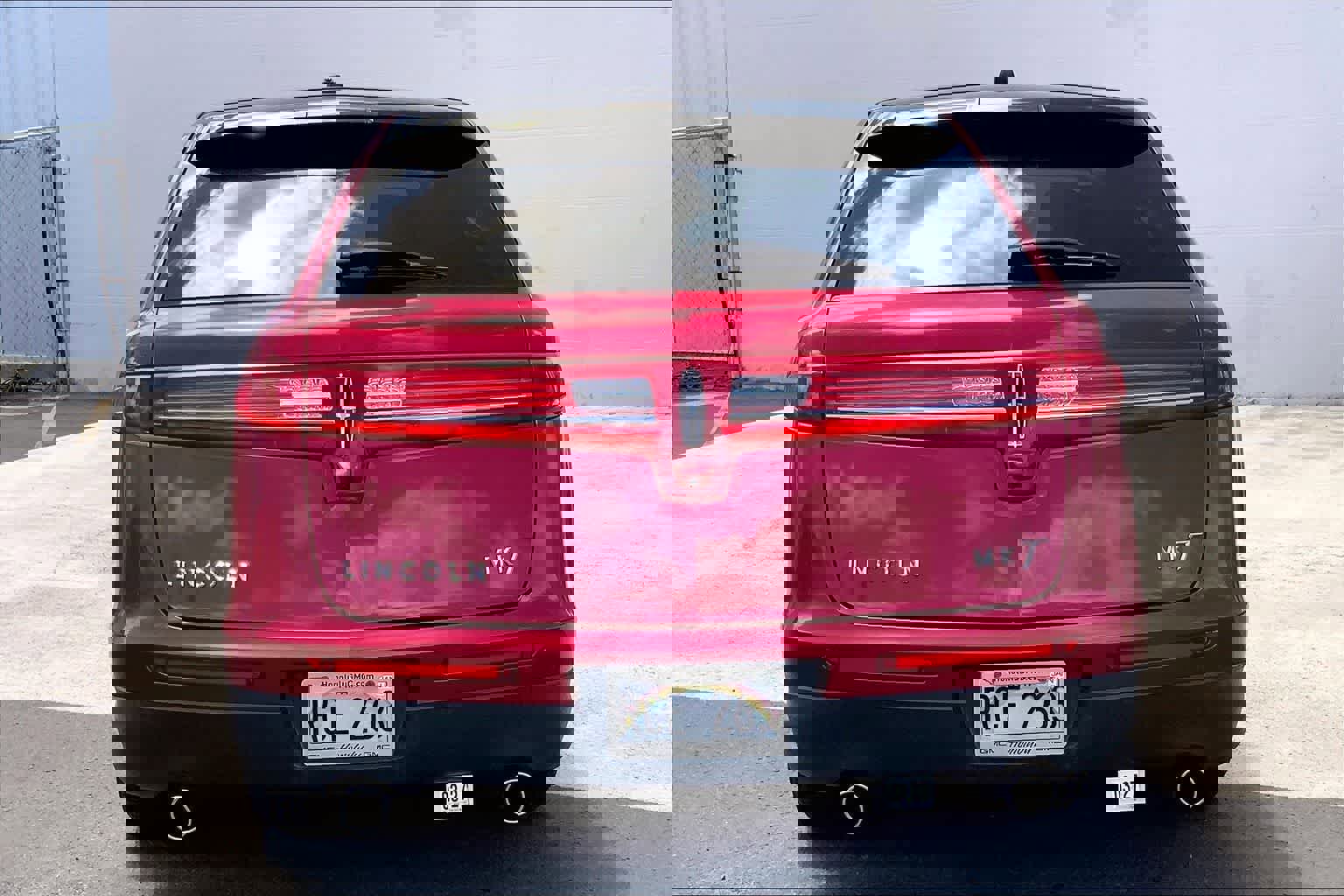 Used 2010 Lincoln MKT 2WD image 6