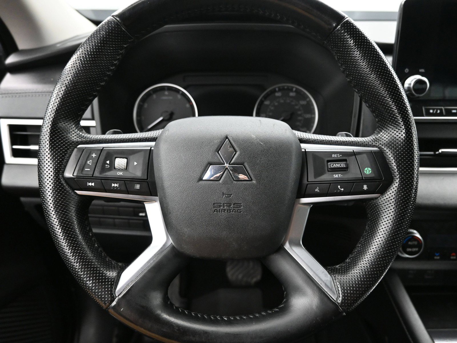 Used 2022 Mitsubishi Outlander SEL FWD image 13