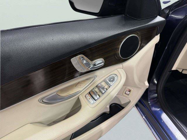 Used 2018 Mercedes-Benz C 300 Sedan image 16