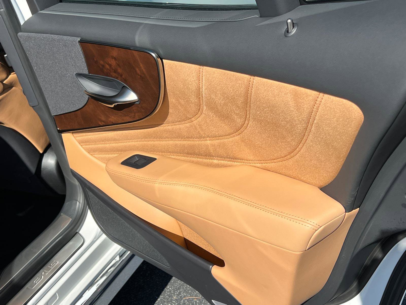 Certified 2023 Lexus LS 500 image 17