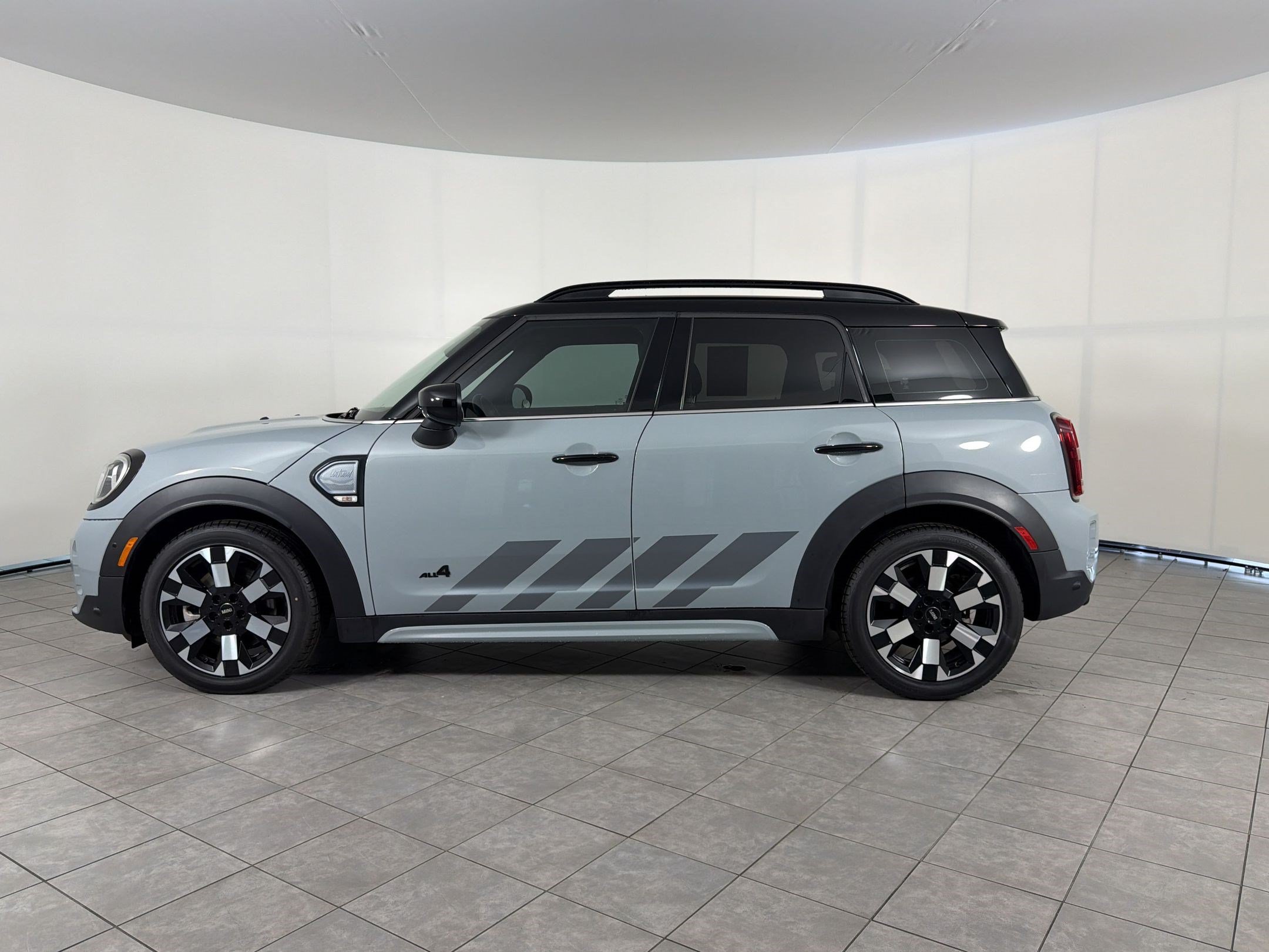 Used 2023 MINI Cooper Countryman S w/ Mini Untamed Edition AWD/4WD image 2