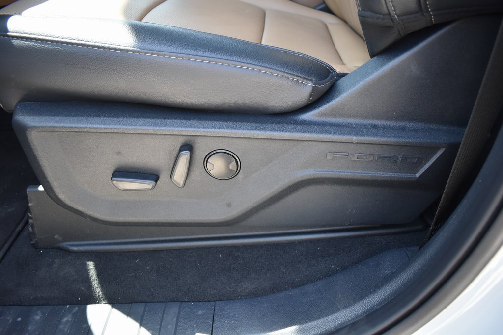 Used 2025 Ford F450 Lariat w/ FX4 Off-Road Package image 26