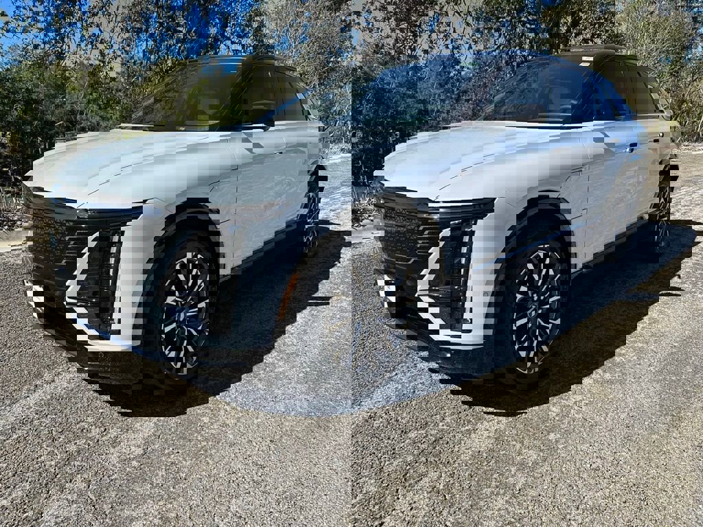 New 2026 Cadillac Lyriq Sport image 1