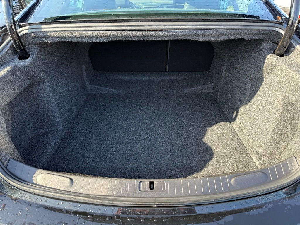 Used 2017 Chevrolet Impala LT image 16