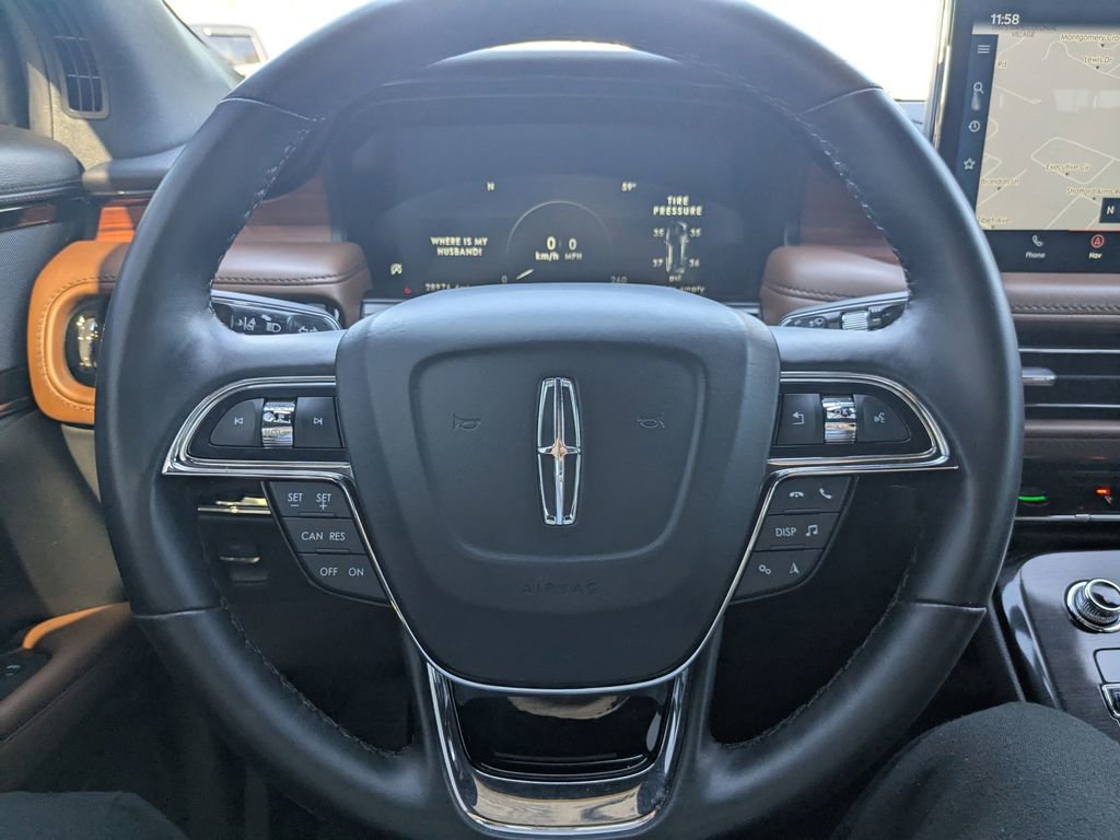 Used 2023 Lincoln Nautilus Reserve w/ Monochromatic Package image 30