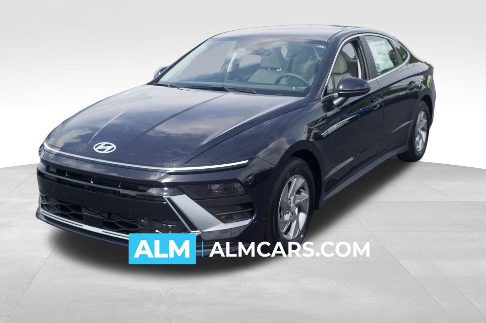 Certified 2025 Hyundai Sonata SE image 1