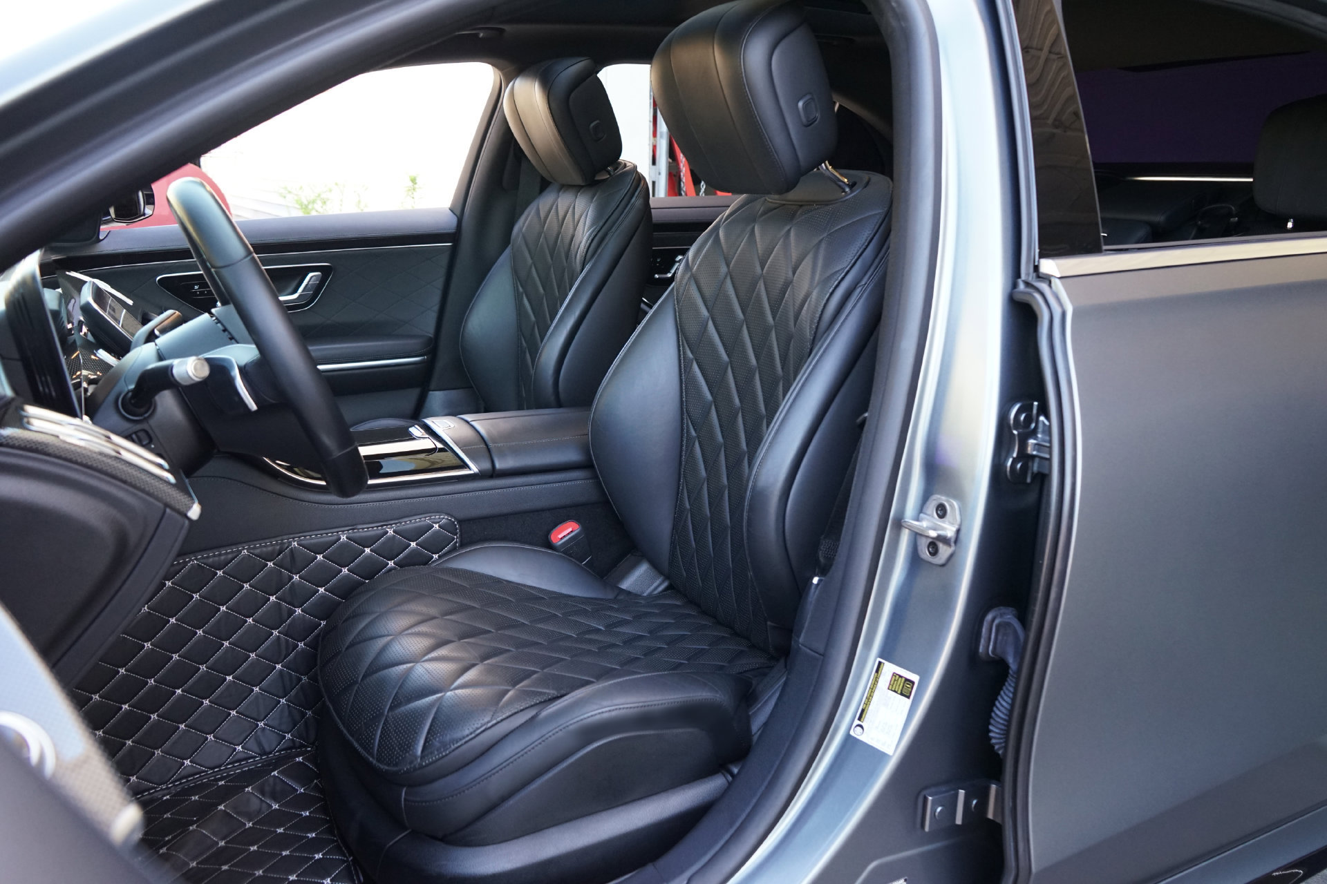 Used 2022 Mercedes-Benz S 580 4MATIC Sedan image 3