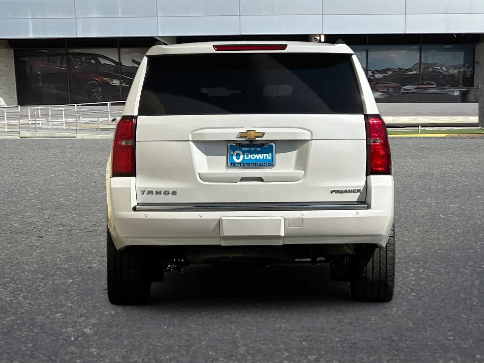 Used 2020 Chevrolet Tahoe Premier w/ Premier 6.2L Value Package AWD/4WD image 8