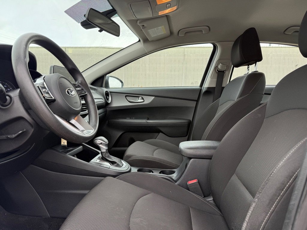 Used 2019 Kia Forte FE FWD image 9