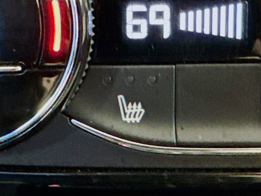 Used 2021 Buick Encore GX Select image 20