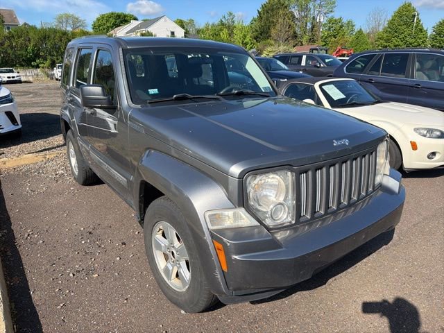 Used 2012 Jeep Liberty Sport AWD/4WD image 3