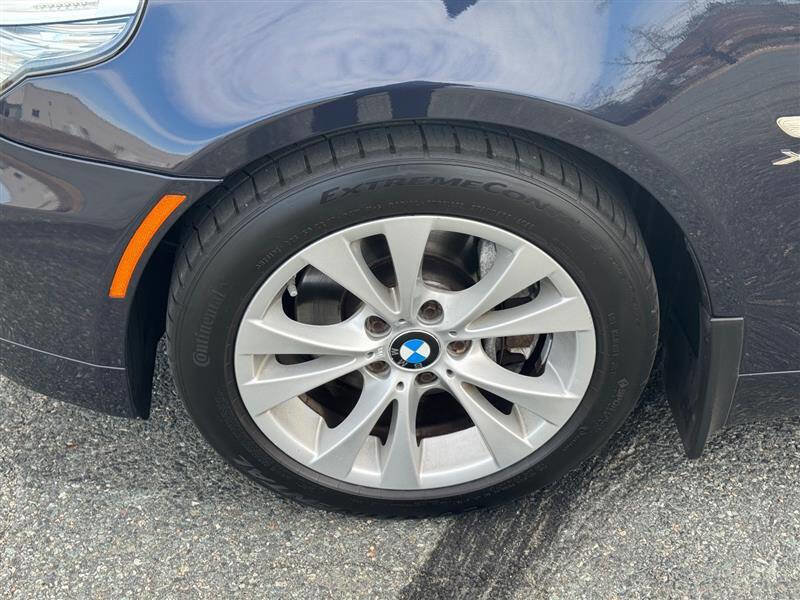 Used 2010 BMW 535i xDrive Wagon image 10