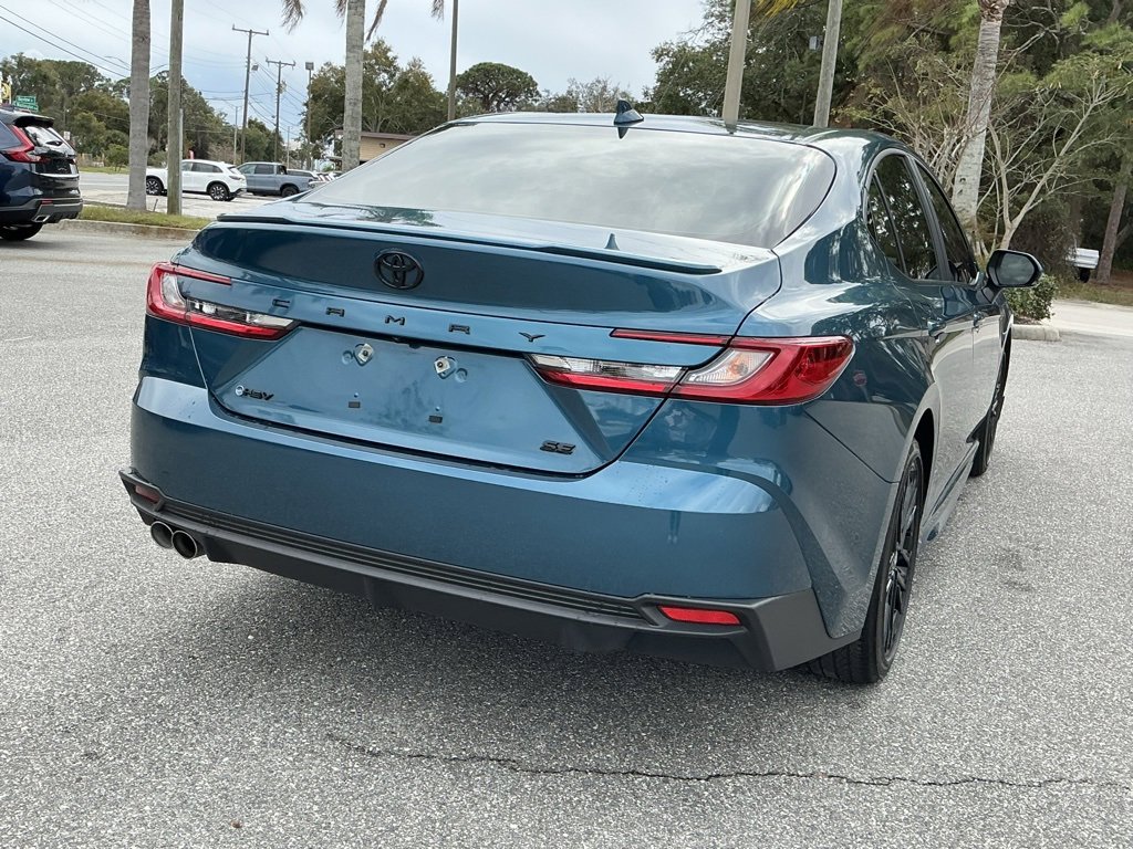 Used 2025 Toyota Camry SE image 8