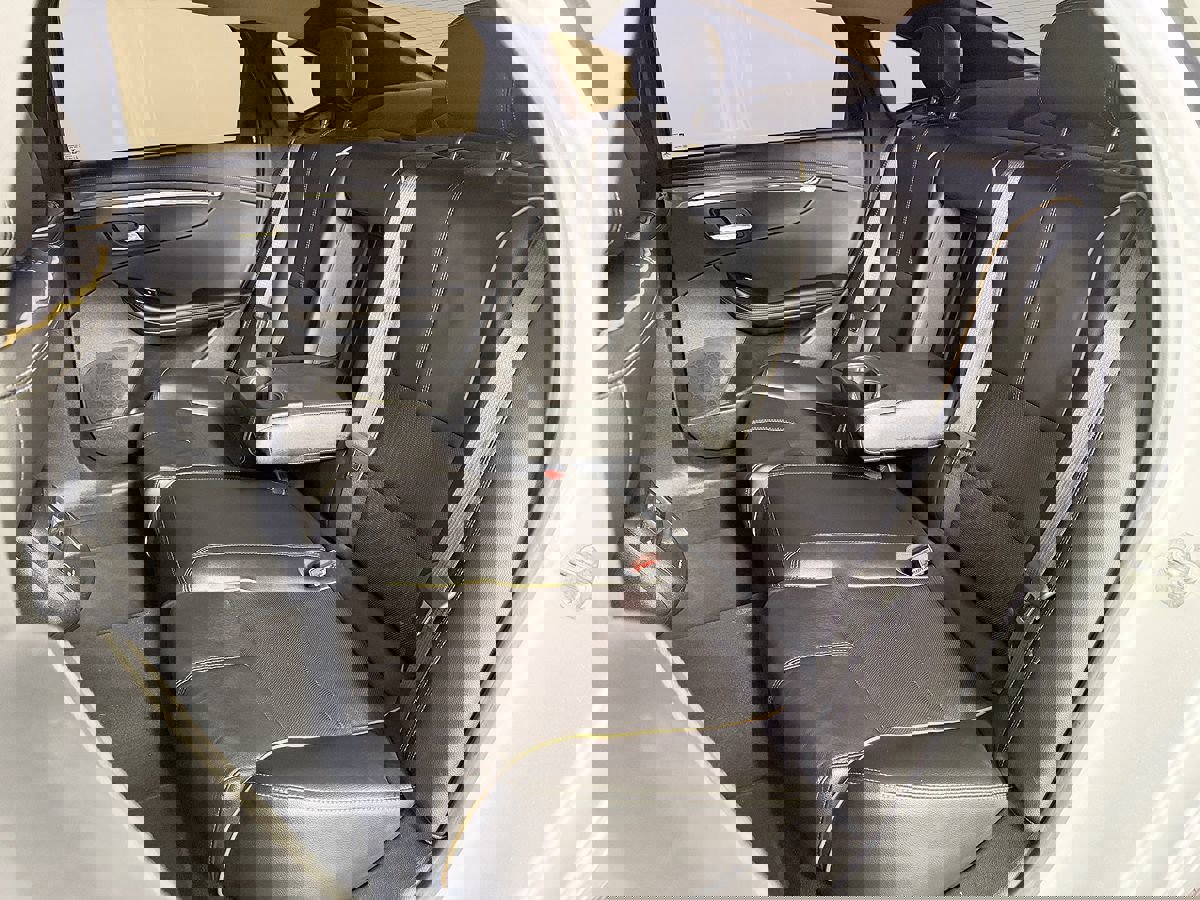 Used 2018 Chevrolet Impala Premier FWD image 38