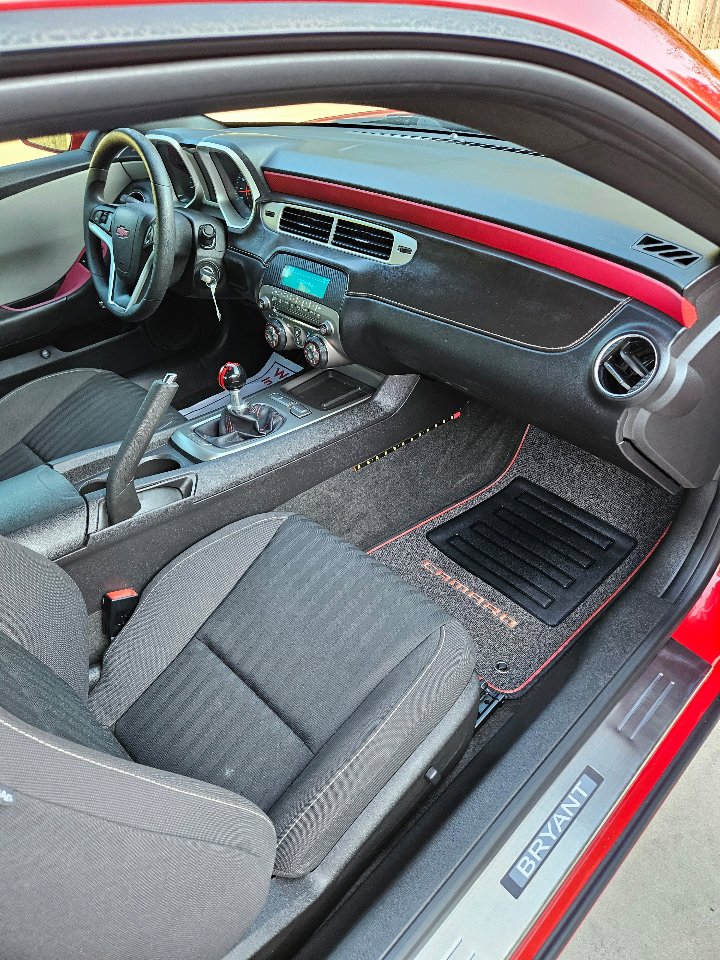 Used 2012 Chevrolet Camaro LS image 9