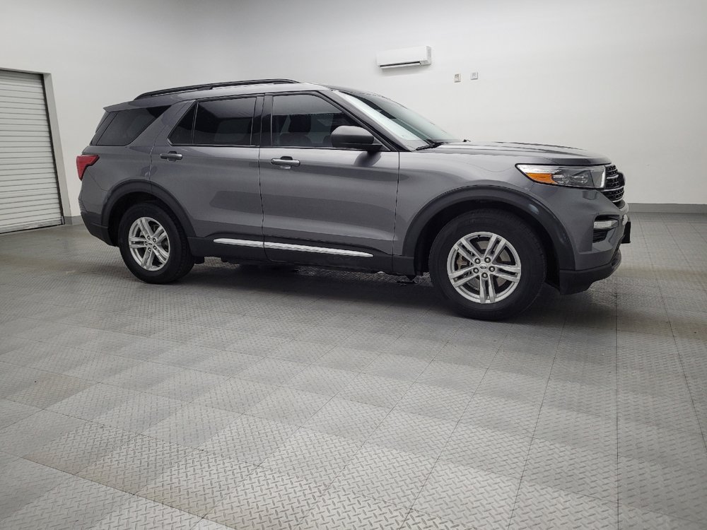 Used 2023 Ford Explorer XLT w/ Equipment Group 202A image 11