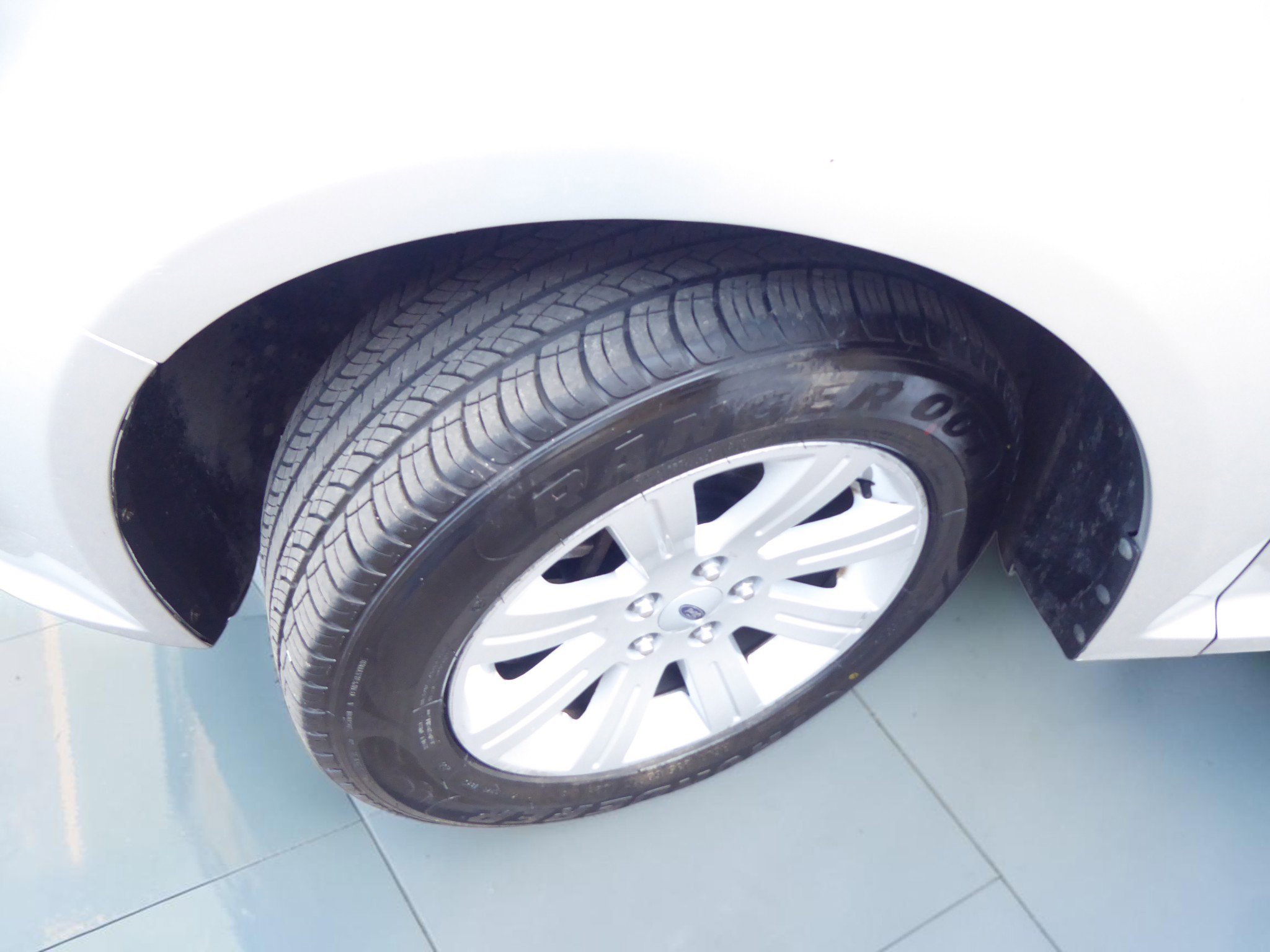 Used 2010 Ford Flex SE FWD image 24