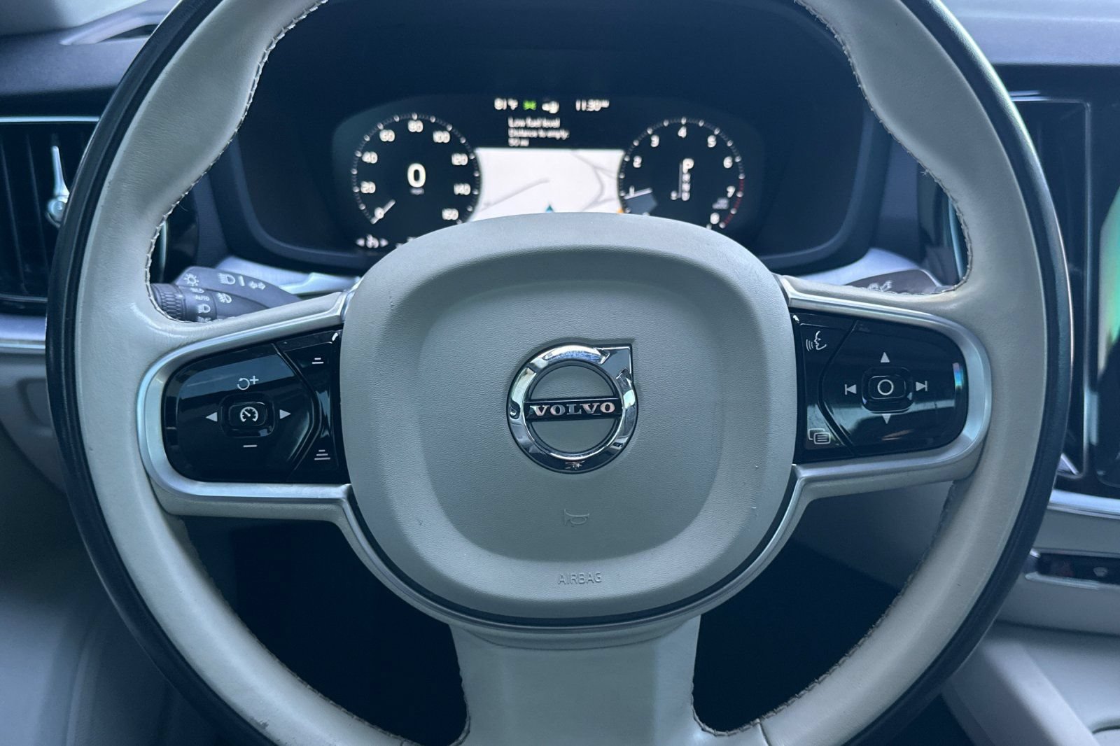 Used 2019 Volvo S60 T6 Momentum w/ Multimedia Package AWD/4WD image 22