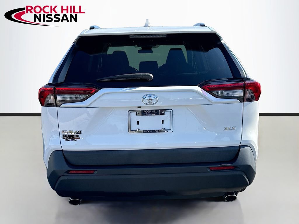 Used 2021 Toyota RAV4 XLE image 6