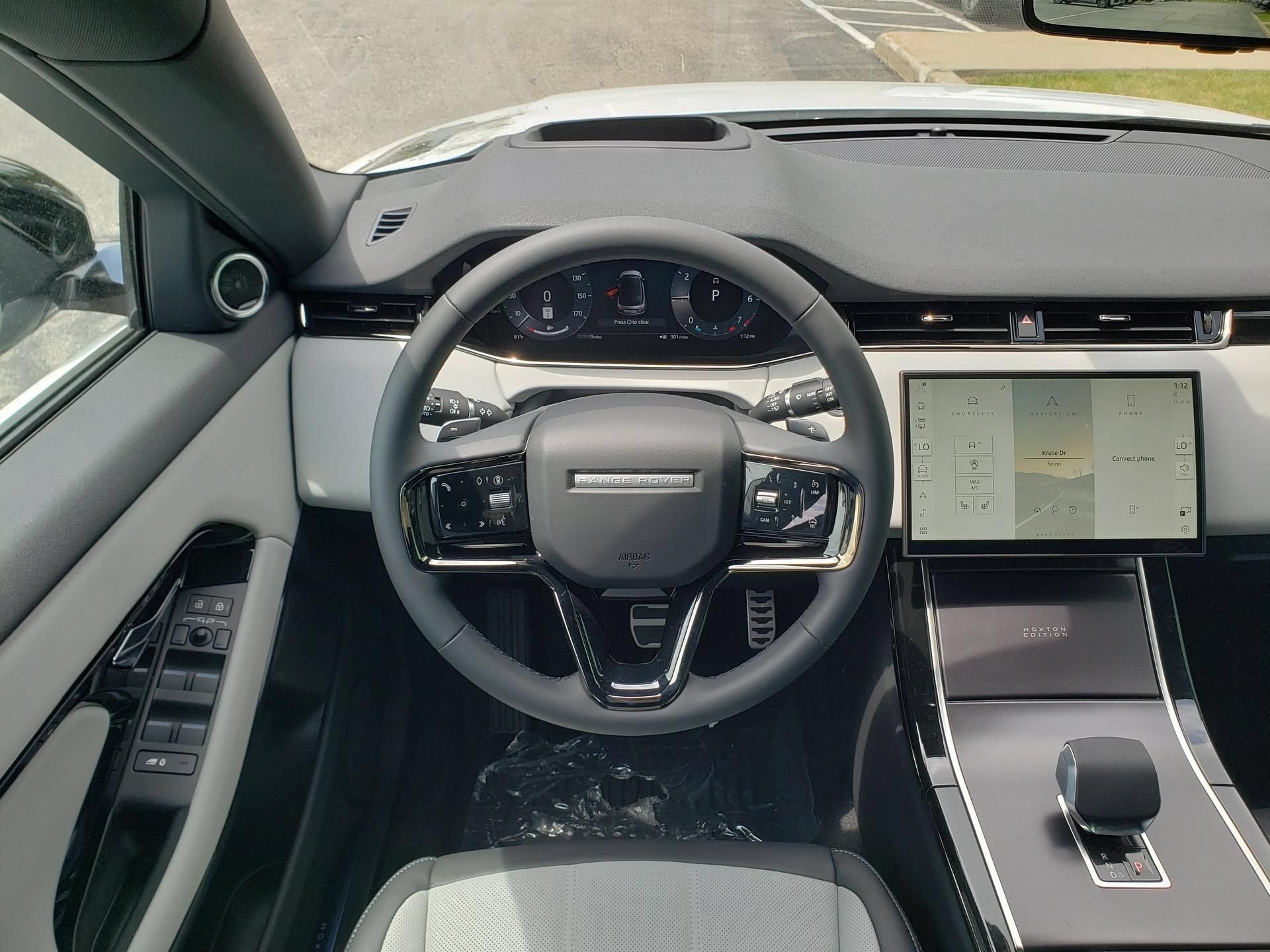 New 2026 Land Rover Range Rover Evoque Hoxton AWD/4WD image 14