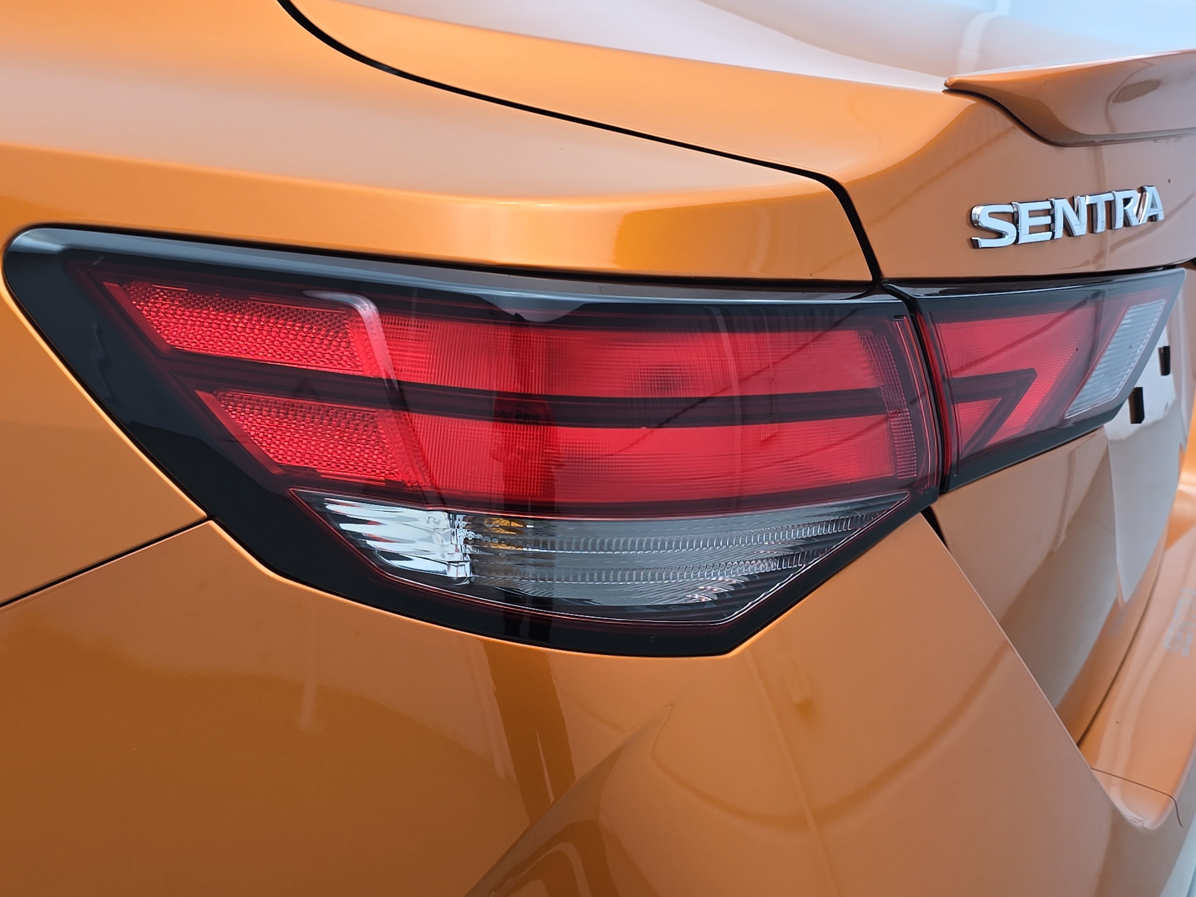 Certified 2023 Nissan Sentra SR w/ SR Premium Package FWD image 33