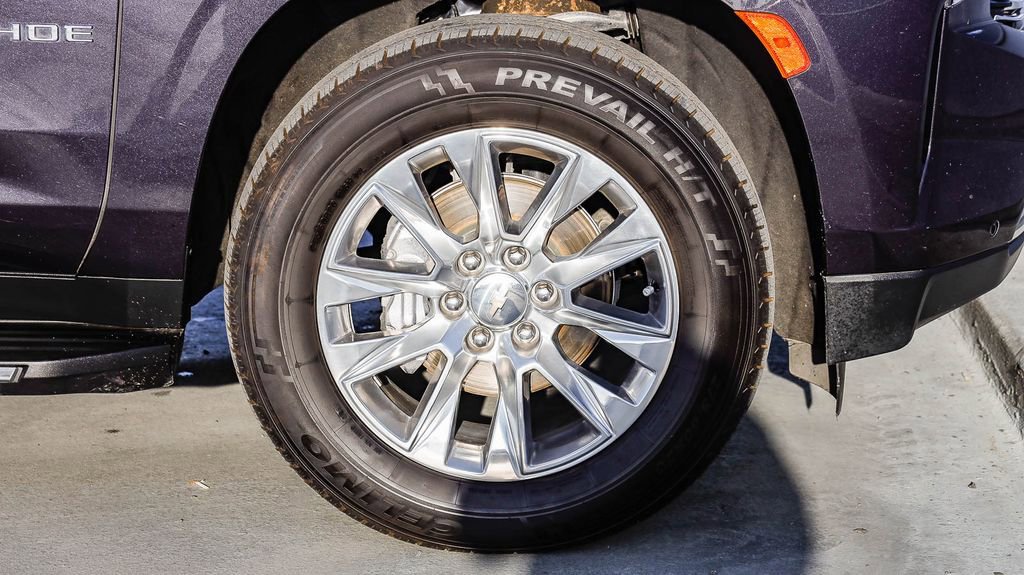 Used 2024 Chevrolet Tahoe Premier RWD image 11