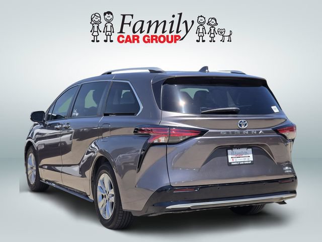 Certified 2021 Toyota Sienna Limited FWD image 3