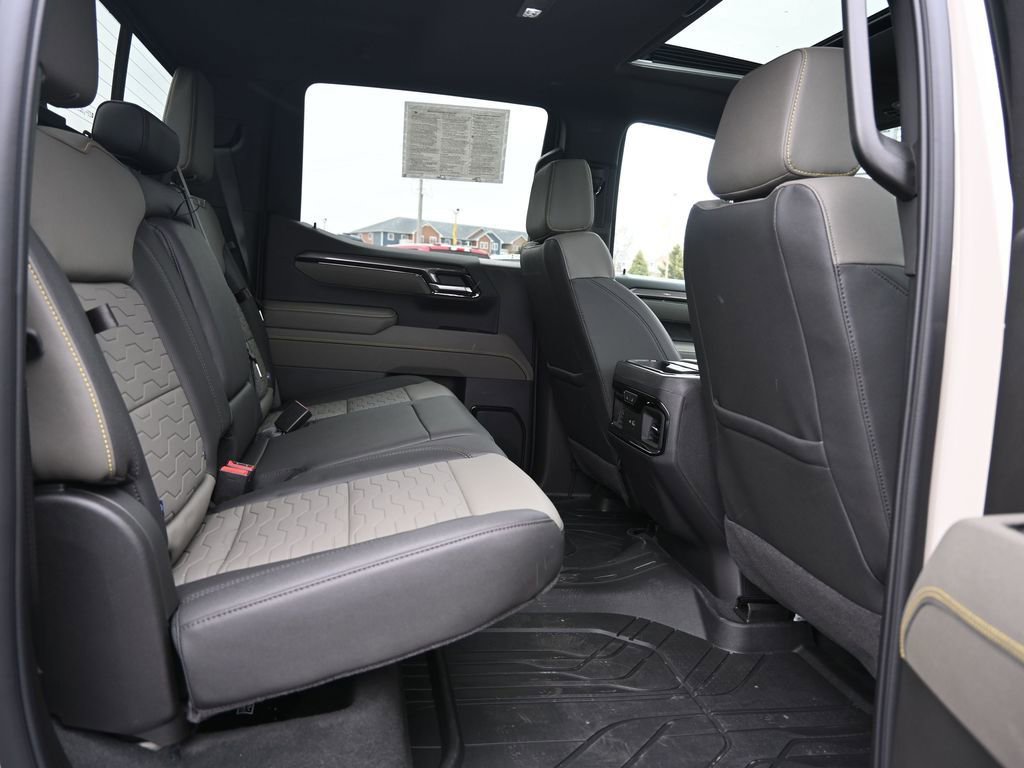 Used 2026 Chevrolet Silverado 1500 ZR2 w/ Dark Appearance Package image 24