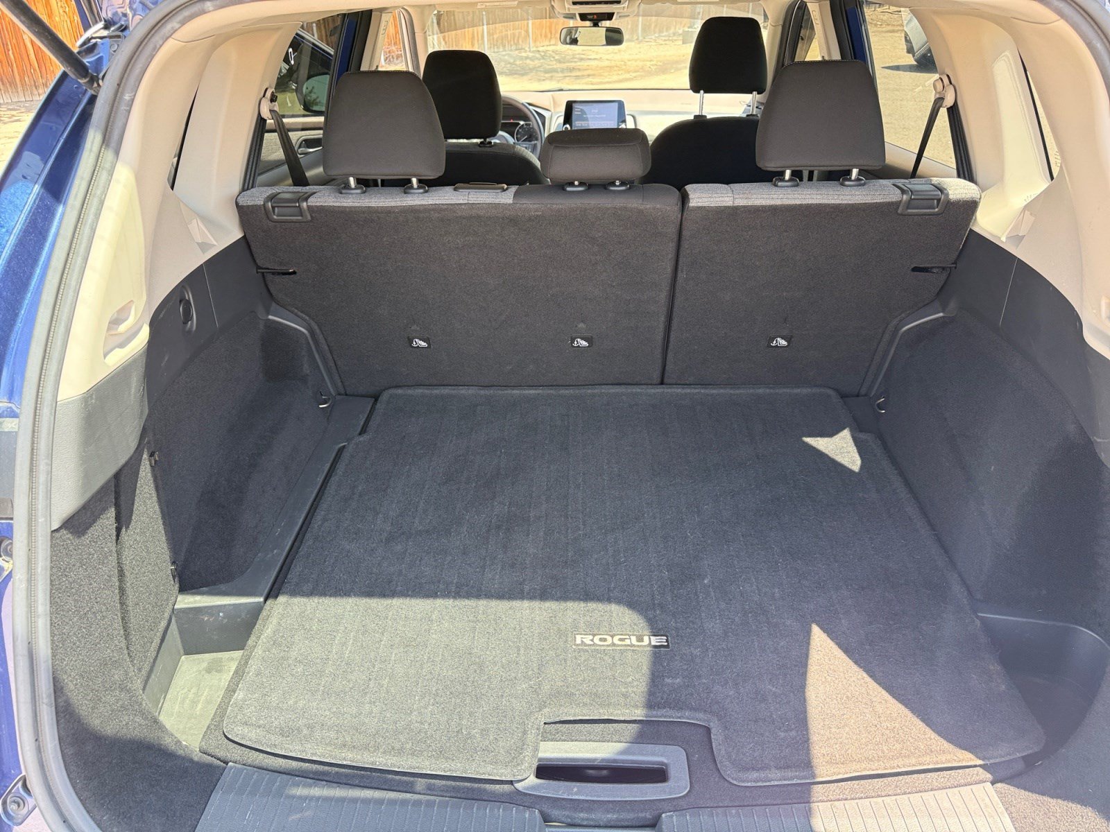 Used 2021 Nissan Rogue S FWD image 32