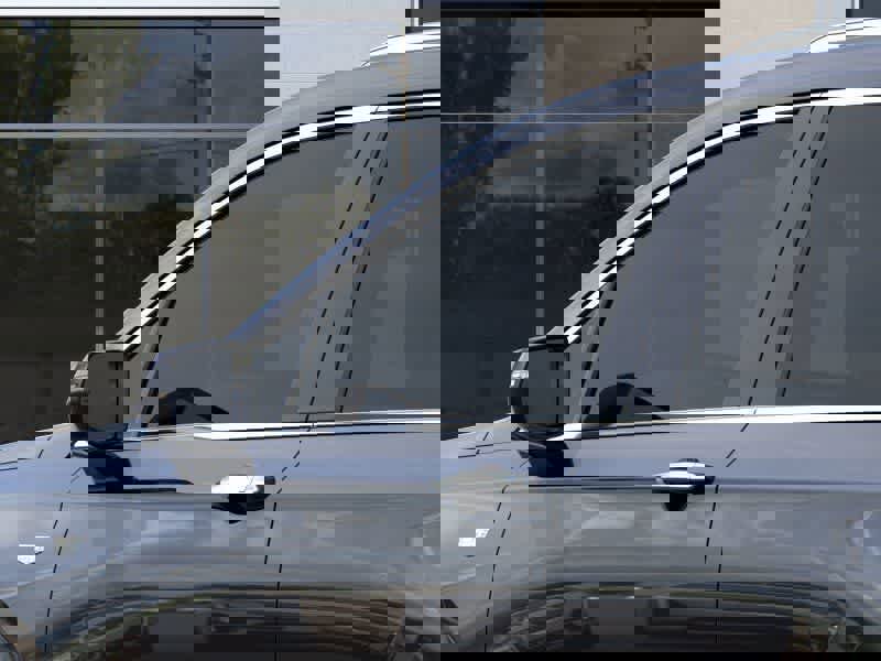 Used 2025 Cadillac XT6 Premium Luxury w/ LPO, Floor Liner Package image 12