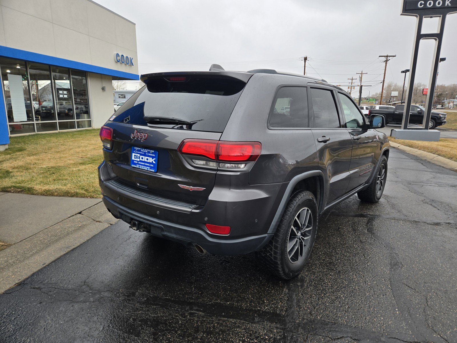 Used 2017 Jeep Grand Cherokee Trailhawk w/ Trailhawk Luxury Group image 3